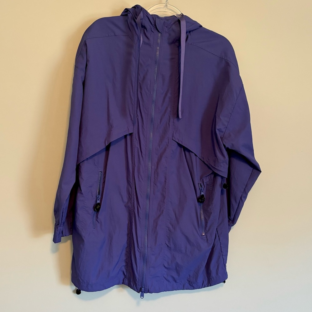 Athleta Allyson Felix Stylish Hooded Jacket Purple Long Windbreaker Sz Small